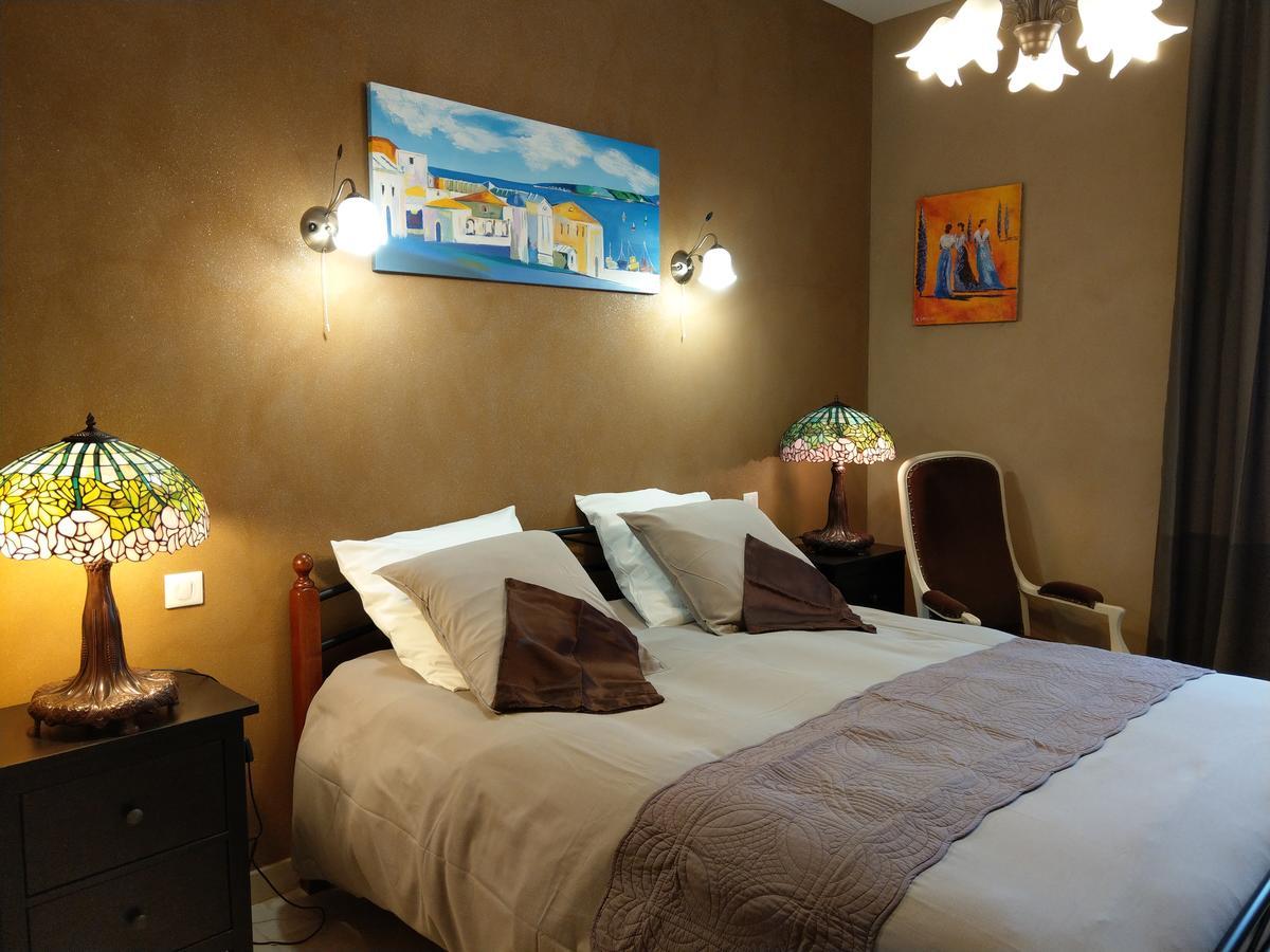 Les Chambres D'Hotes De La Frissonnette Auzelles Zewnętrze zdjęcie