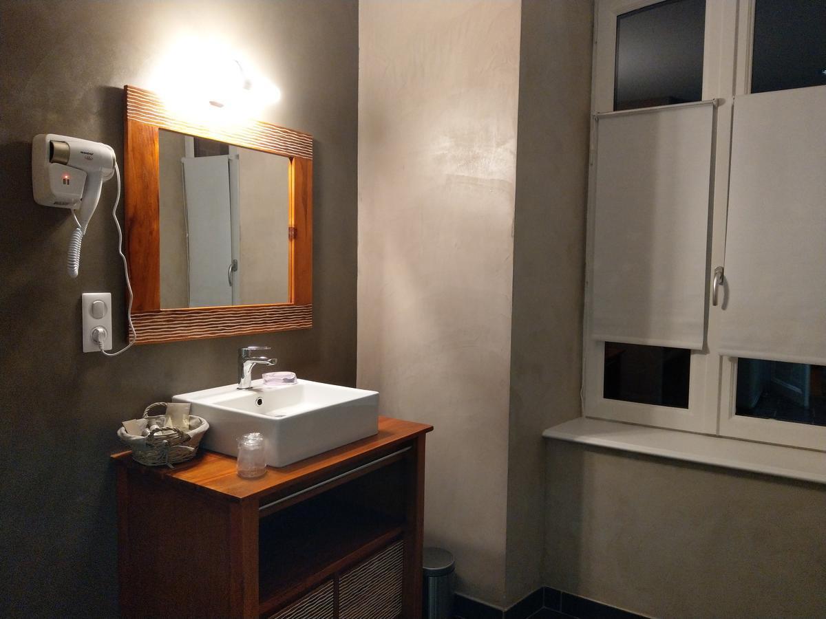 Les Chambres D'Hotes De La Frissonnette Auzelles Zewnętrze zdjęcie
